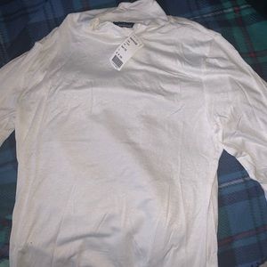 New large white long sleeve turtle neck